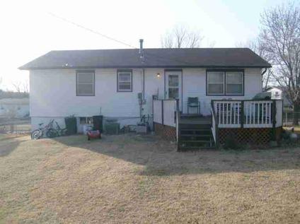 $125,000
Junction City, Perfect family home in a great neighborhood!