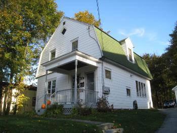 $125,000
Lewiston 4BR 2BA, MOVE IN CONDITION 2 FAMILY ON AN OVERSIZED
