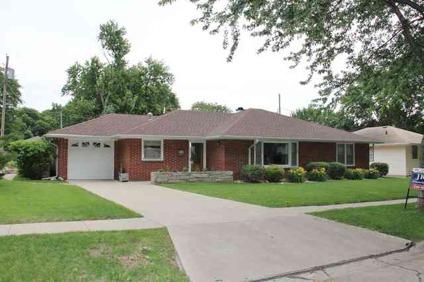 $125,000
Sioux City 1BA, Great Morningside all brick ranch 1956 home