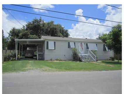 $125,000
Violet 3BR 2BA, - a very large eat-in kitchen with island &