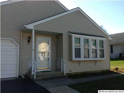 $125,000
Whiting 2BR 2BA, 55+ Community crestwood 5 Beautiful home