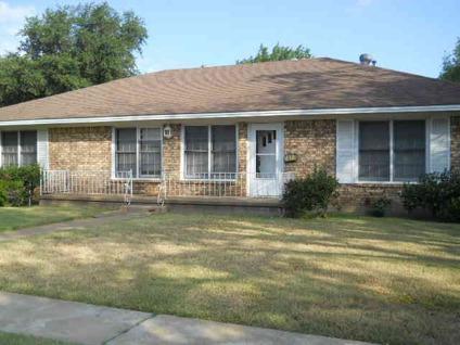 $125,900
Mc Gregor 4BR 3BA, Lots of living space for the price!