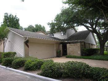 $126,900
Houston 2BA, Great home in a gated community that features 2