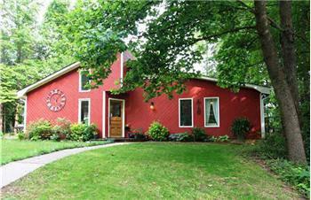 $127,800
Offering all the Privacy & Nature you need! Custom built cottage w/ a touch of