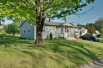 $129,000
Completely remodeled home in Middletown, CT.