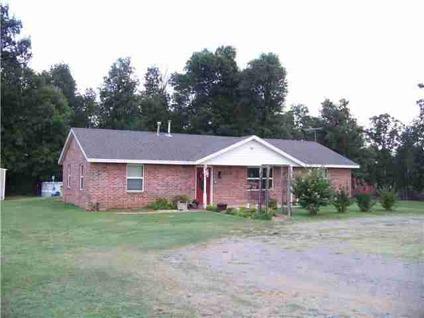 $129,500
Stroud 3BR 2BA, MOVE IN READY! Sun room was added in 2011