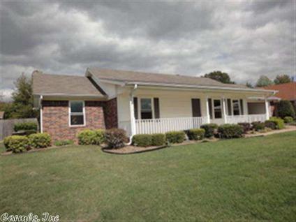 $129,900
Cabot, Nice Home, Great Area! Home offers 3 bedrooms