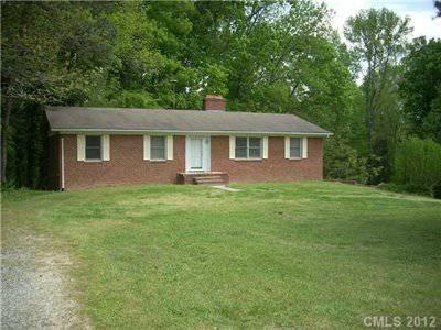 $129,900
Concord 3BR 2BA, Brick ranch with partially finished