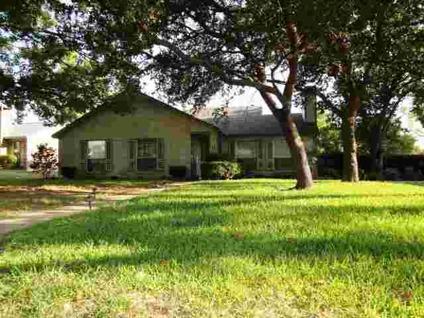 $129,900
Plano 3BR 2BA, FABULOUS REMODELED 3-2-2 near golf course.
