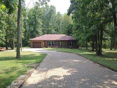 $129,900
Private Country Home on 1 Acre in Delta Schools!