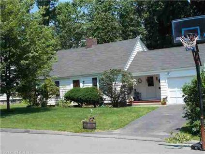 $129,900
Waterbury 1.5BA, SUPER 3- BR. CAPE IN THE GREAT BUNKER HILL