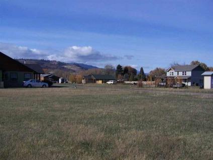 $12,500
Nice lot and a beautiful location in Wapiti View Subdivision.