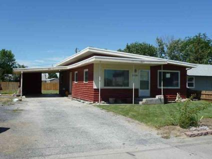 $130,000
Moses Lake Real Estate Home for Sale. $130,000 3bd/1ba. - LeRae Redal of