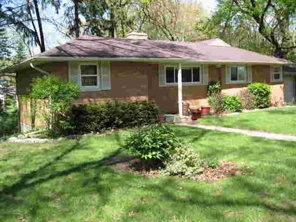 $131,900
Fox Lake 2BR 1.5BA, Great brick ranch, on double landscaped