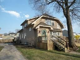 $132,000
Racine Four BR Two BA, Solid 2 family with oak woodwork & floors