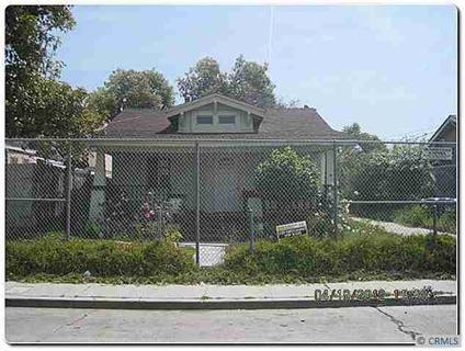 $132,000
Vacant Duplex. Front Unit is a 2 Bed 1 Bath and Back Unit is 1 Bed 1 Bath.