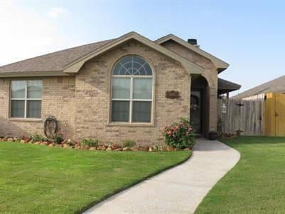 $132,900
Beautiful Lakewood Villas home situated on a double cul-de-sac!