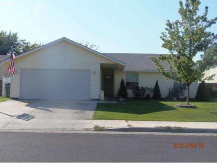 $133,500
Hermiston 3BR 2BA, Beautiful home located in an established