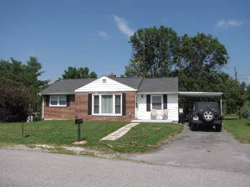 $134,900
Christiansburg 3BR 1BA, This home has been well maintained