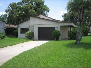 $134,900
Classic Suntree home. 2/2/1 very well maintained with vaulted ceilings