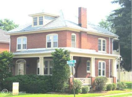 $134,900
Hagerstown 3BR 1BA, Full of charm and character