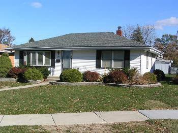 $134,900
Highland, Well built 2 bedroom ranch with 1 1/2 bath with