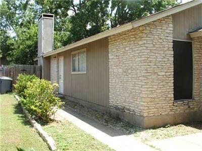 $134,900
One of the best kept duplexes on the street!