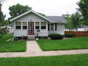 $134,900
Ottawa 2BR 2BA, Completely updated. Roof'07, furnace&CA'03