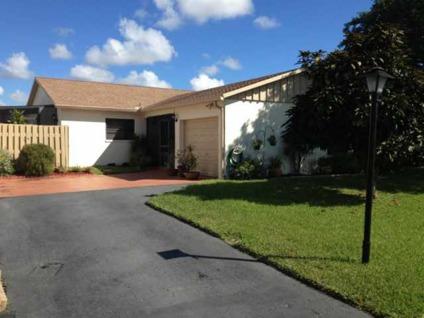 $134,900
Well cared for home with tile floors throughout & neutral paint colors as well.