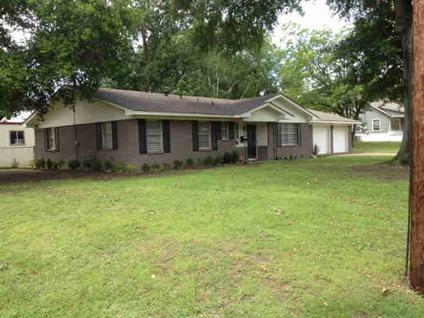 $135,000
Henderson 3BR 2BA, Cute 3/2/2/Home with lots of updates.