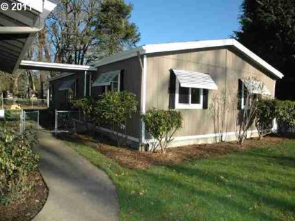 $135,000
RES-MFG, Double Wide Manufactured Home,1 Story - Woodburn, OR