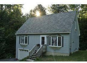 $135,900
Center Barnstead 2BR 2BA, Charming cape within walking