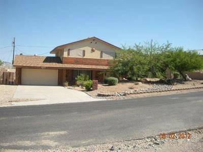 $137,800
Tri Level Home Has Room For Everybody &