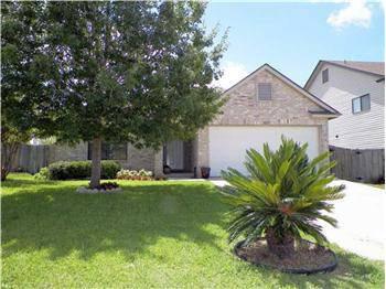 $137,900
Perfect, immaculate Southern Living home in Round Rock close to the tollway!!!
