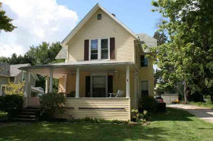 $138,000
Huron, Great 4 bedroom, 1.5 bath home with lots of charm.