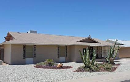 $138,000
Inviting 3 Bedroom Home in Sun City West!