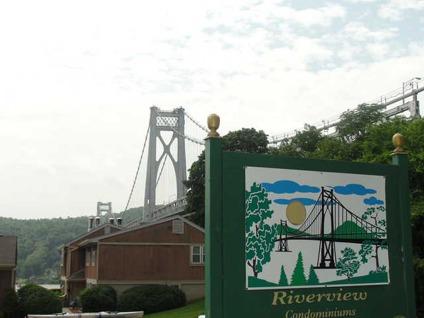 $138,000
Poughkeepsie 2BR 1BA, Beautiful riverviews from almost every