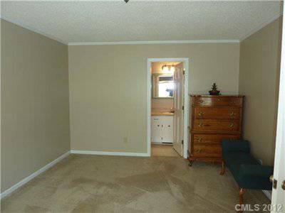$138,900
Statesville 2BA, Very nice home, large bedrooms, kit.