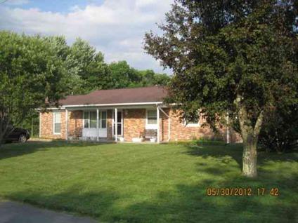 $139,000
Beckley, What a find in the Daniels area. Well kept home