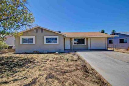 $139,000
Mesa, Amazing remodel. Walk in to large family room with new