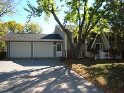 $139,500
Auburn, Well maintained and beautifully updated 4 bed