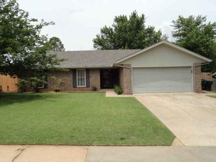 $139,600
Norman 4BR 2BA, Enjoy the great outdoors and the soothing