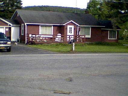 $139,900
...3-4 Bedroom, 2 1/2 Bath, 1817 sq ft. Country Ranch House