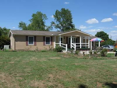 $139,900
Carbondale 3BR 1.5BA, Enjoy nature in this lovely ranch home