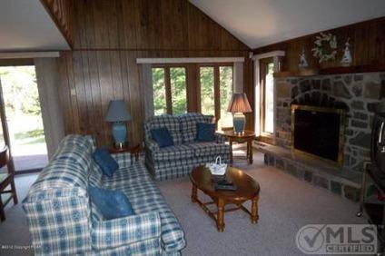 $139,900
Home for sale in Pocono Lake, PA 139,900 USD