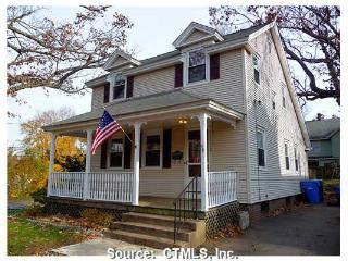 $139,900
Manchester, Charming 3 bedroom, 1 1/2 bath colonial on nice