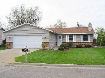 $139,900
Neenah 3BR 2.5BA, You'll like what you see!