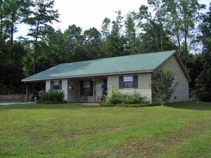 $140,000
Meridian, This 3 bedroom, 2 bath home has a great room
