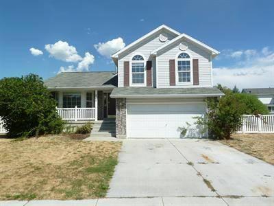 $142,000
Great Tri-level home!