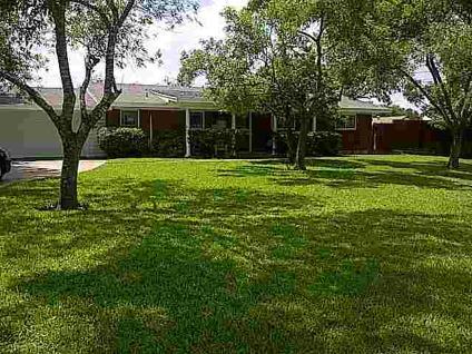 $142,000
Harlingen Three BR Two BA, Here is your home. This home has all the